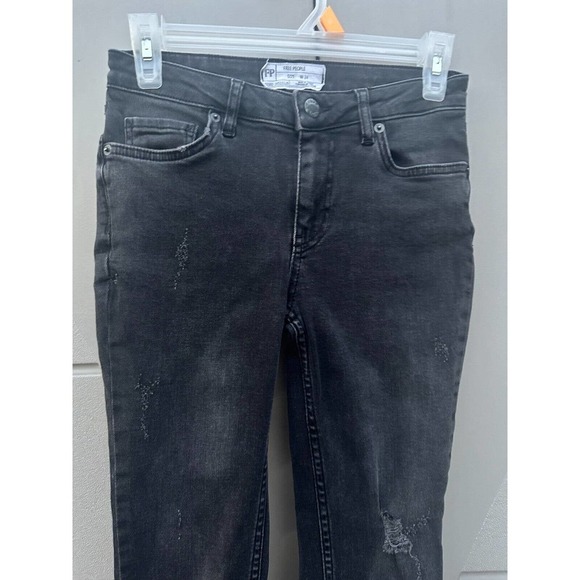 Free People Vintage Black Great Heights Frayed Distressed Skinny Jeans Size 24 - Picture 12 of 16
